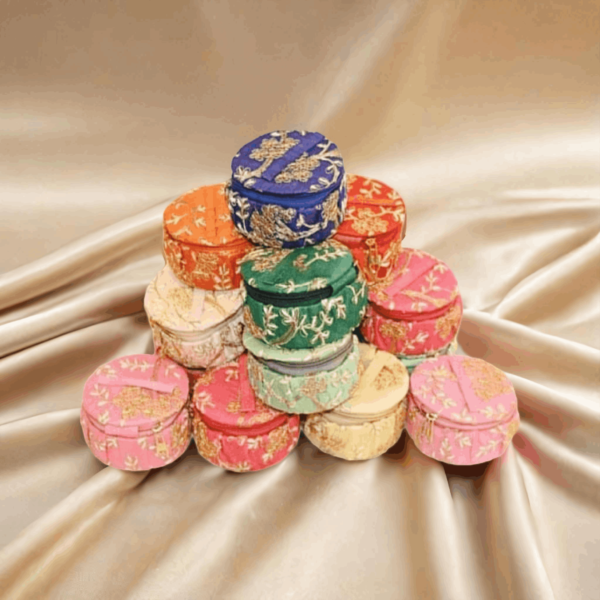 Pack of 100 Handmade Matka design Bangle Box with chain, Indian return gift, Pooja return gift, Diwali Gift